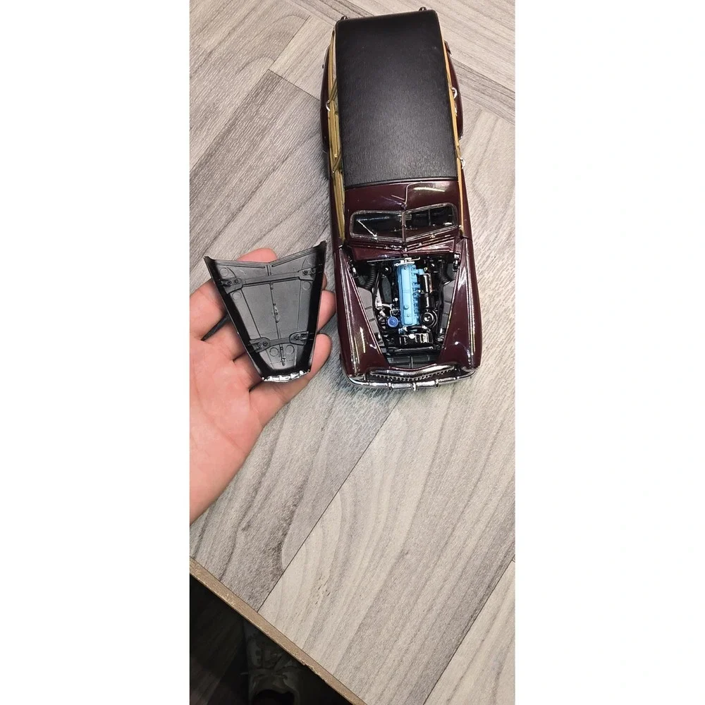 Danbury Mint Limited Edition 1947 Buick Roadmaster Esate Wagon  1/24